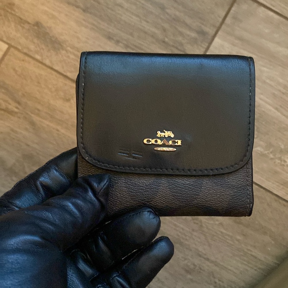 Coach tri fold wallet